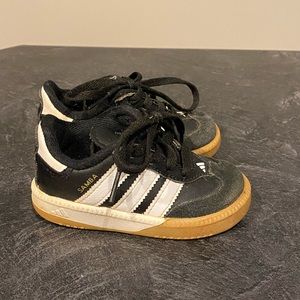 Adidas Sambas